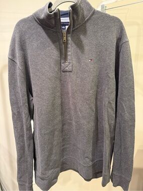 Tommy Hilfiger Men's Heather Gray Quarter-Zip Pullover